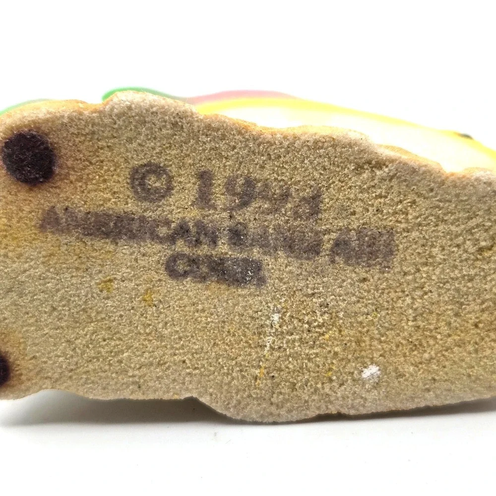 Vintage  AMERICAN SAND ART CORP. 1993 GREEN PINK and‎ YELLOW FISH FIGURINE Retro